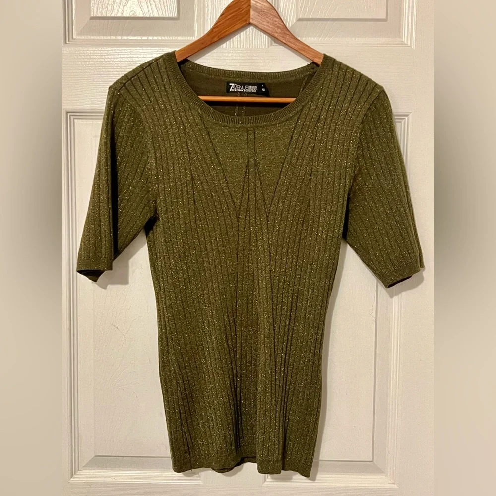 New York & Company Olive Green Ribbed Knit Tee - Picture 1 of 2